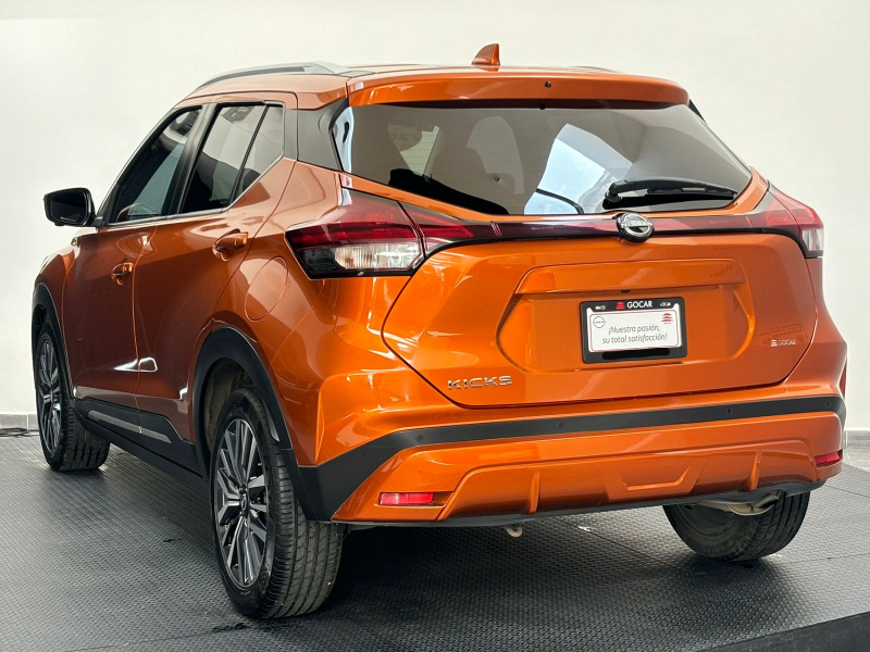 Nissan Kicks  5 pts. Exclusive, 1.6l, TA, a/ac. Aut., piel, GPS, RA-17 2022